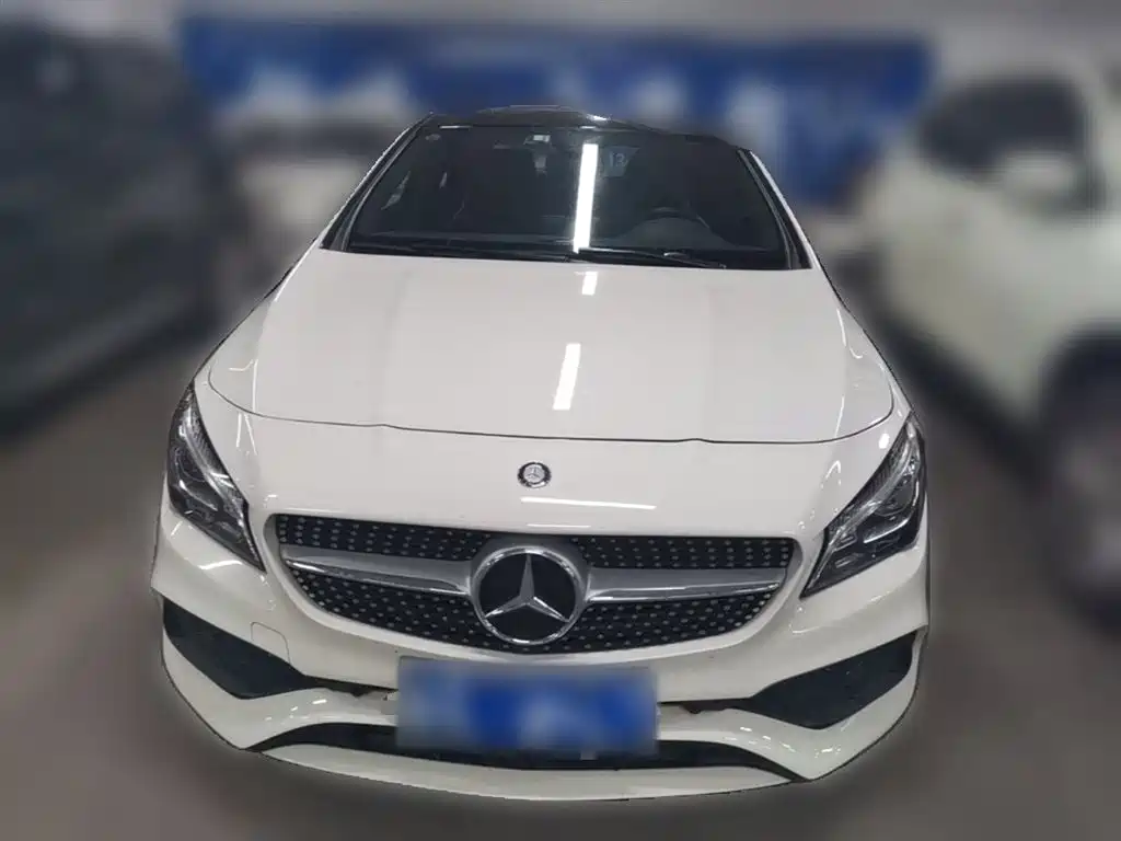 Mercedes-Benz CLA (Import) 2017 CLA 200 Fashion фото 5