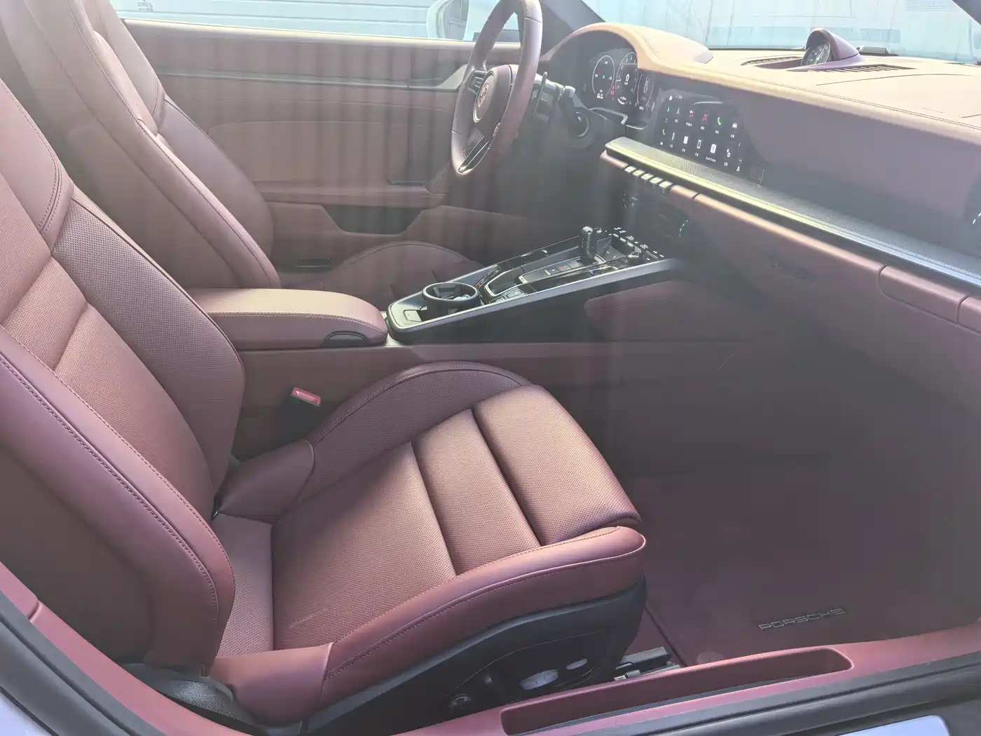 Porsche 911 2025 Carrera 3.0T фото 9