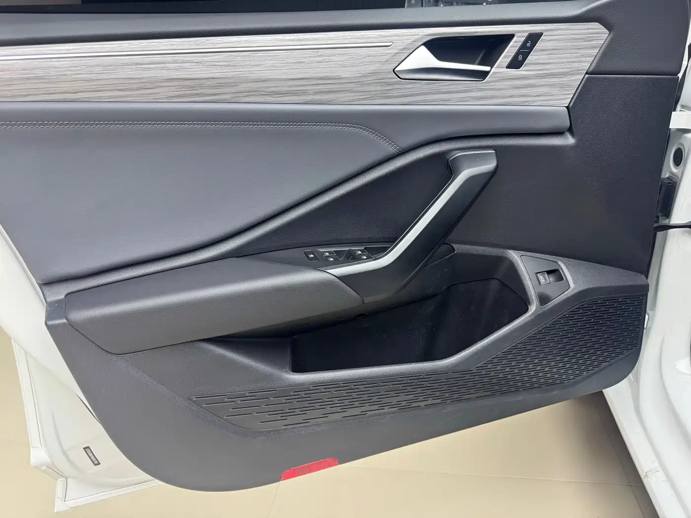 Volkswagen Sagitar 2023 280TSI DSG Beyond Lite фото 10