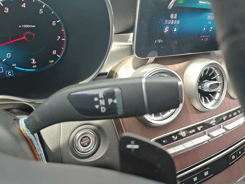 MERCEDES-BENZ GLC