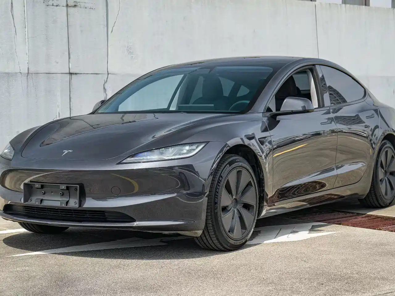 Tesla Model 3 2025
