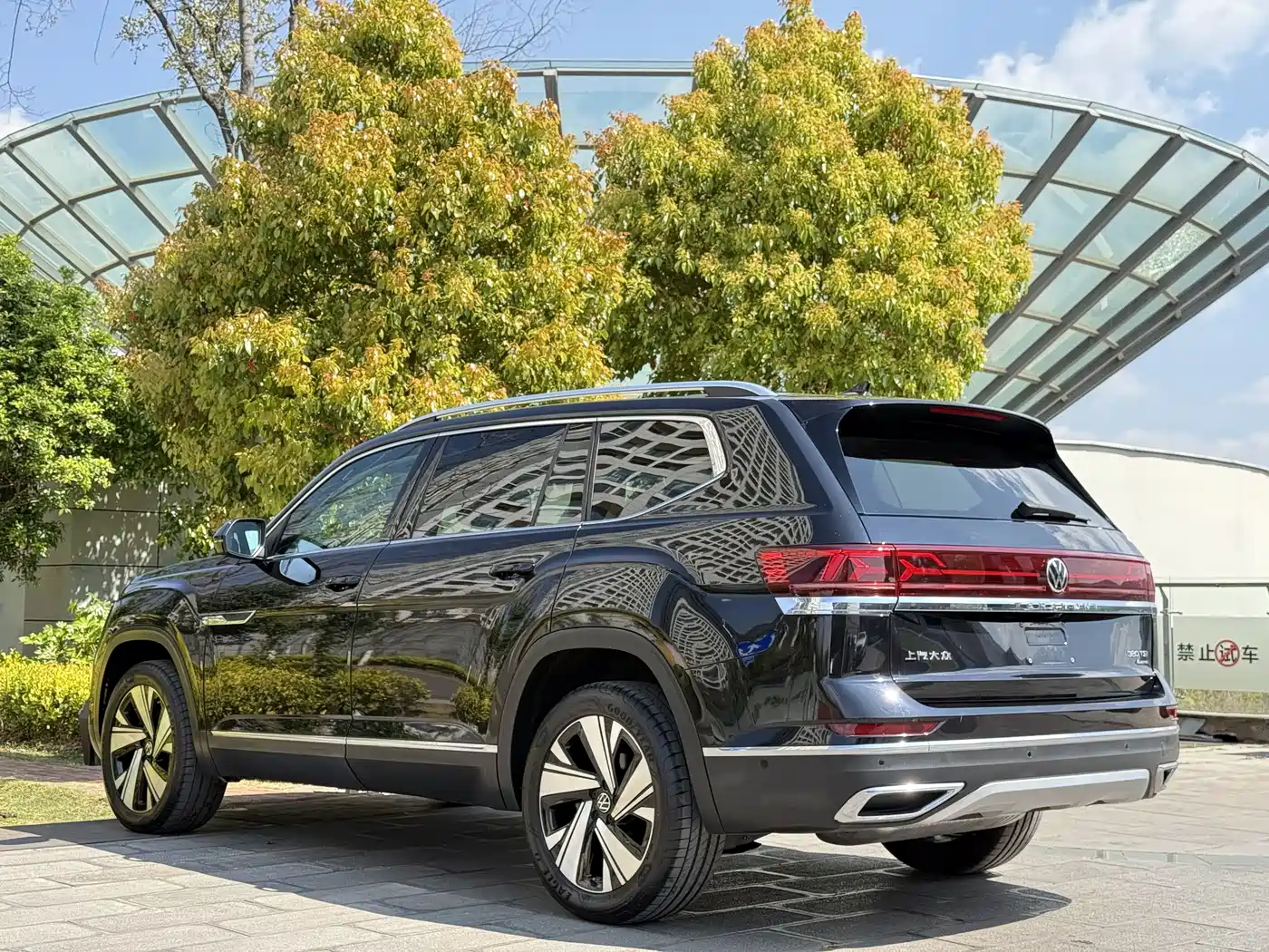 Volkswagen Teramont 2024 380TSI 4WD Prestige Luxury Edition фото 6