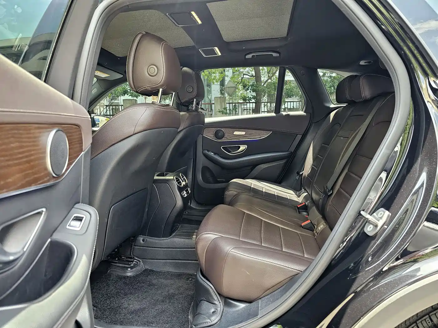 Mercedes-Benz GLC 2022 Facelift II GLC 260 L 4MATIC Luxury фото 15