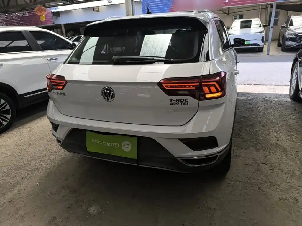 صورة 6 - Volkswagen T-ROC