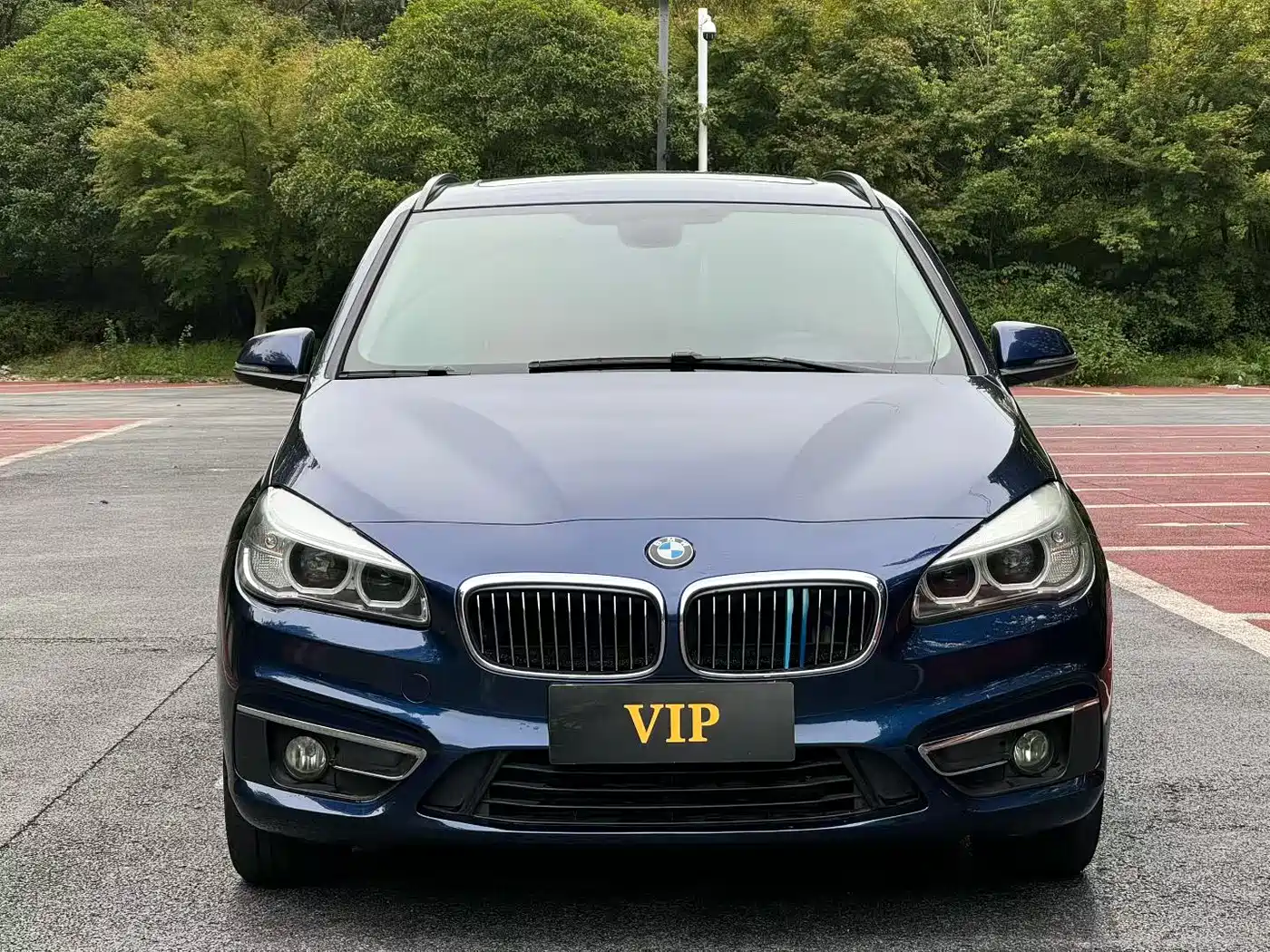 BMW 2 Series Touring 2016 218i Sport Design Package фото 2