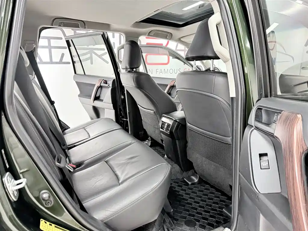 Toyota Prado (Import) 2014 2.7L Automatic Standard Edition фото 14