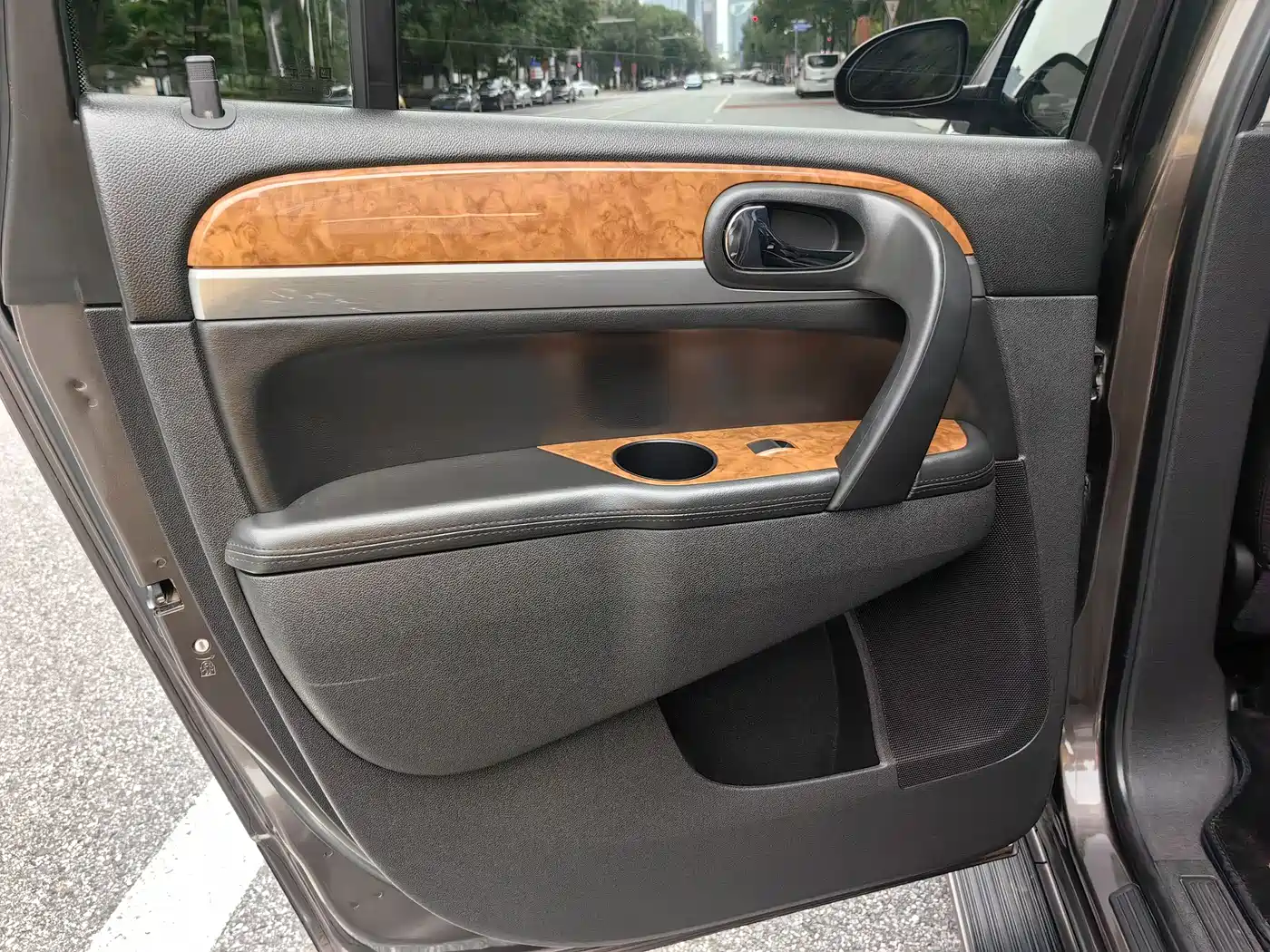 Buick Enclave 2010 3.6L Flagship Edition фото 28
