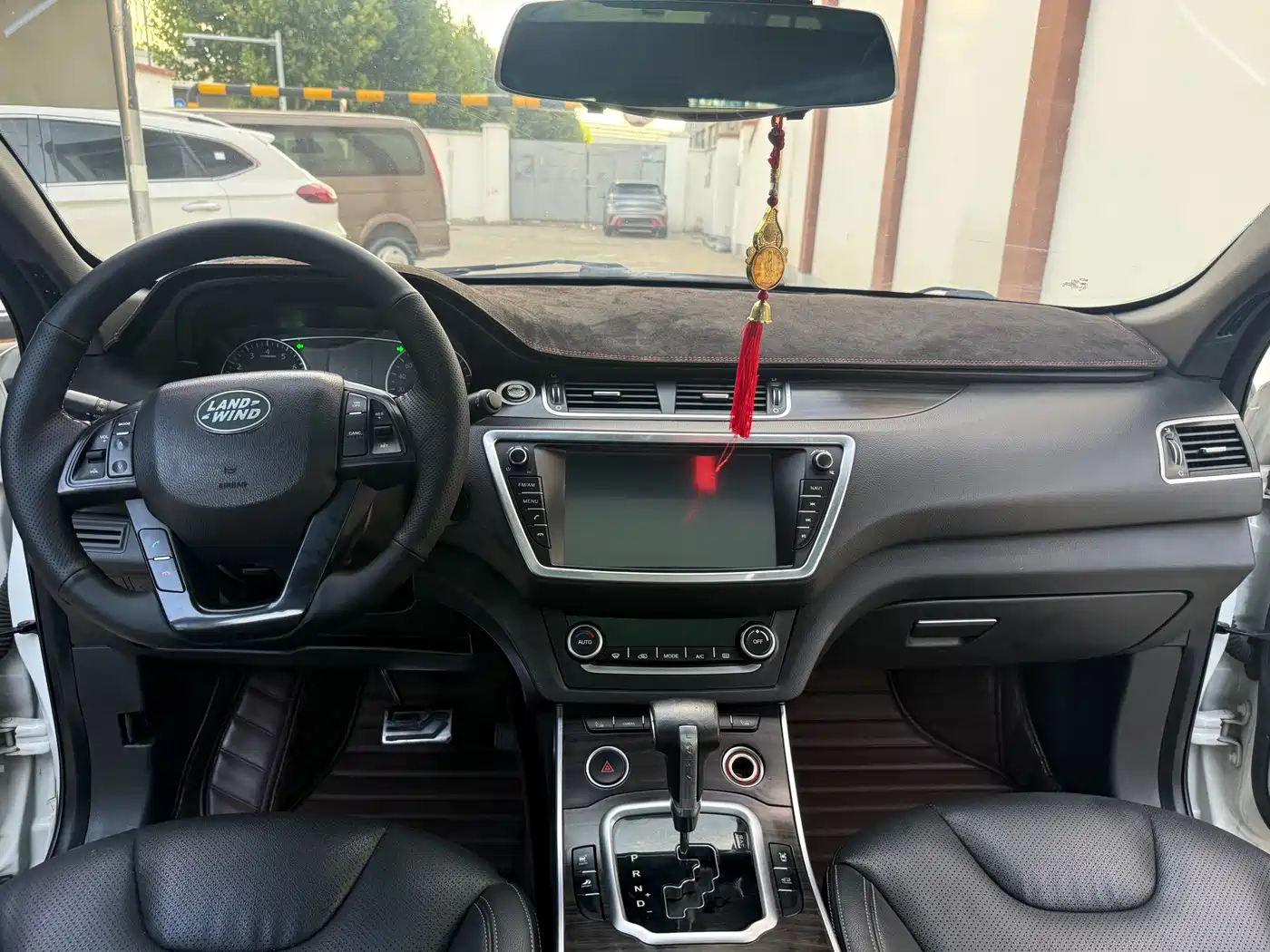 Landwind X7 2016 2015 2.0T Panoramic Flagship Edition