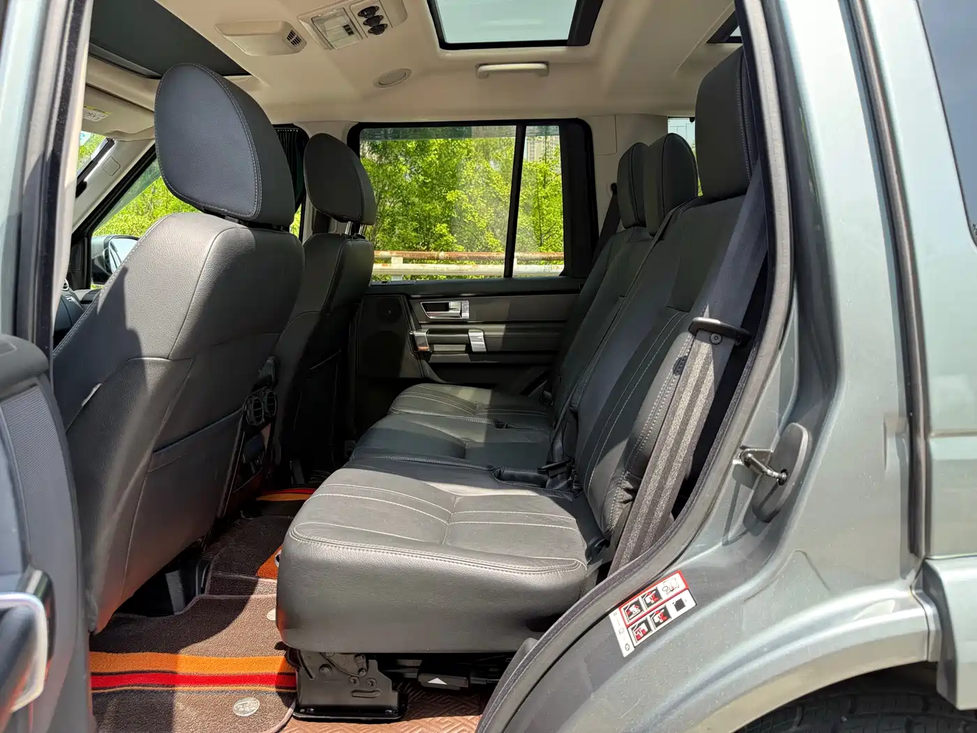 Land Rover Discovery 2014 3.0 SC V6 HSE фото 5