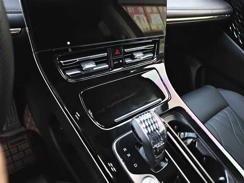 GAC Trumpchi Trumpchi M8 2024 Master Series 400T Ultimate Edition фото 15