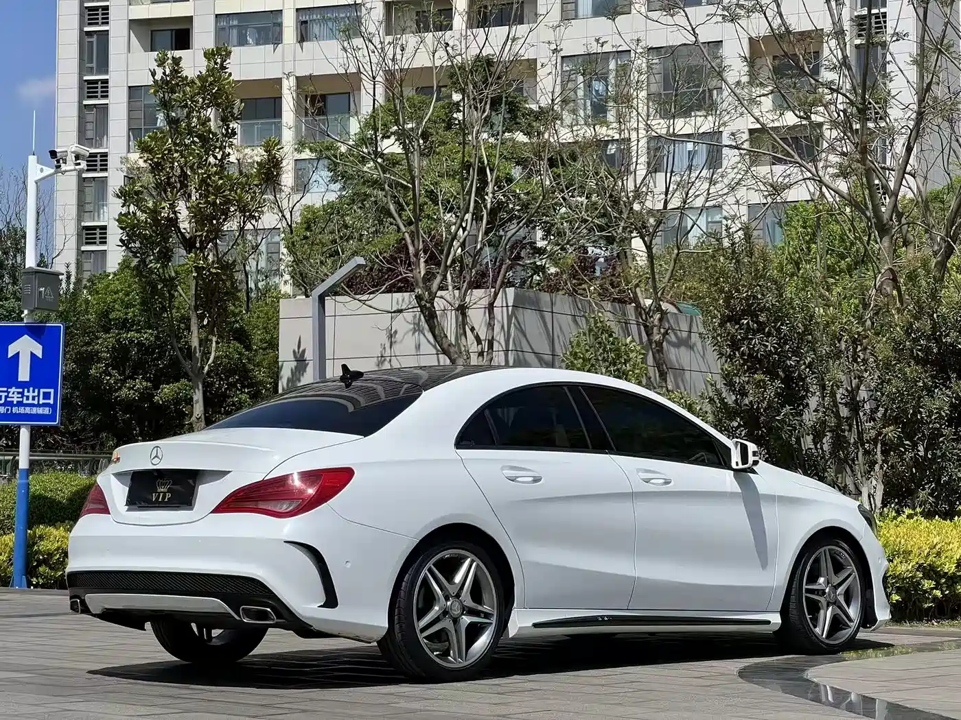 Mercedes-Benz CLA (Import) 2015 CLA 220 4MATIC фото 4