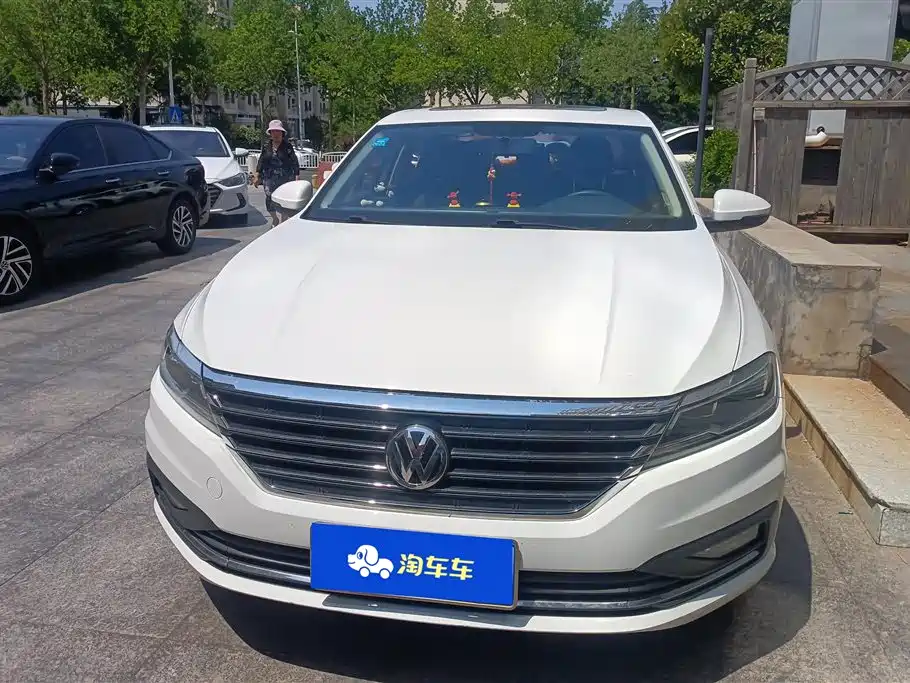 Volkswagen Lavida 2019 1.5L Automatic Comfort Edition China VI фото 2