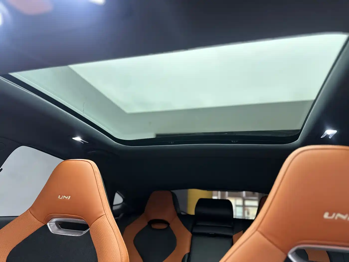 CHANGAN UNI-V