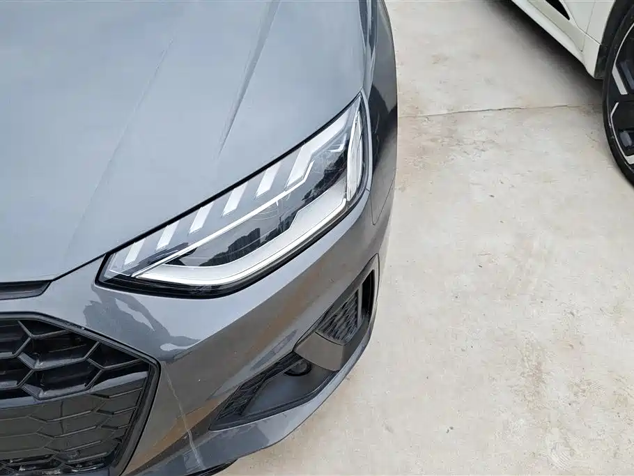 Audi A4L 2022 40 TFSI Luxury Dynamic фото 5