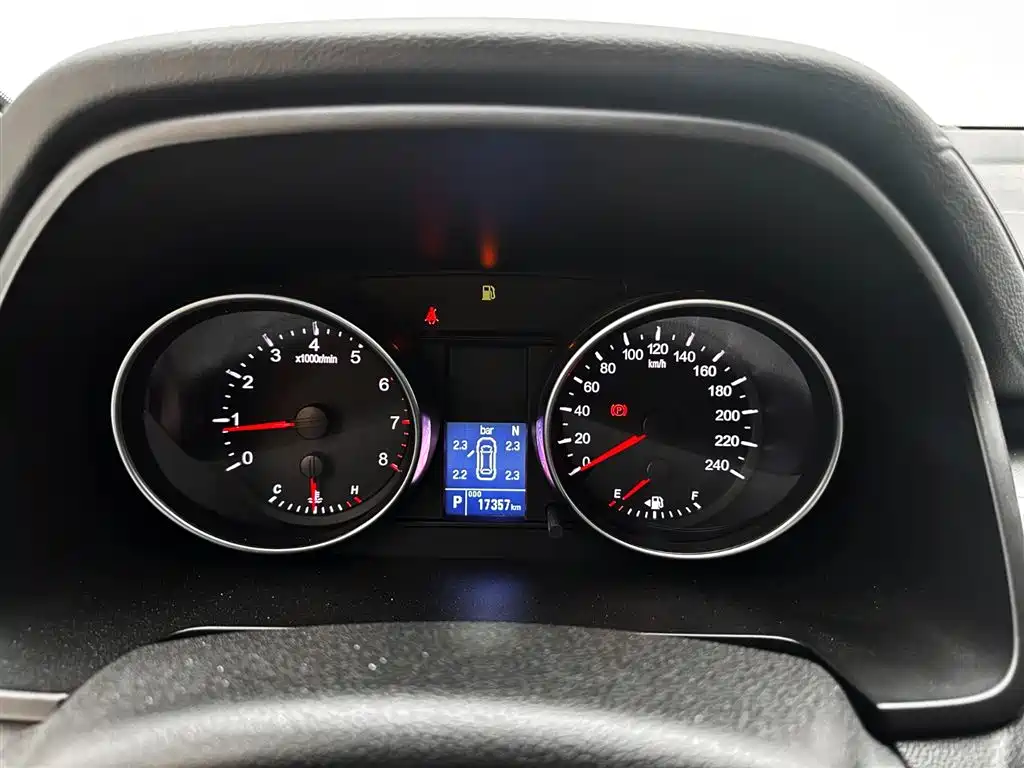 Haval M6 2021 PLUS 1.5T DCT Luxury Smart Connect фото 12