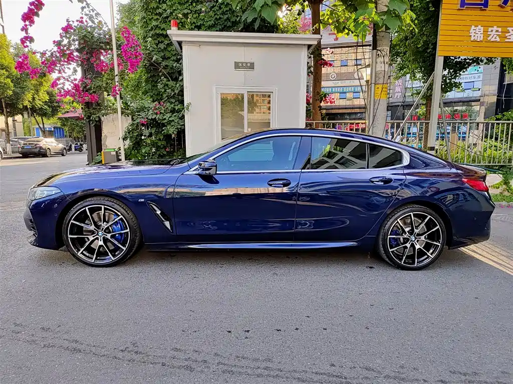BMW 8 Series 2022 840i xDrive Gran Coupe M Sport Package фото 2
