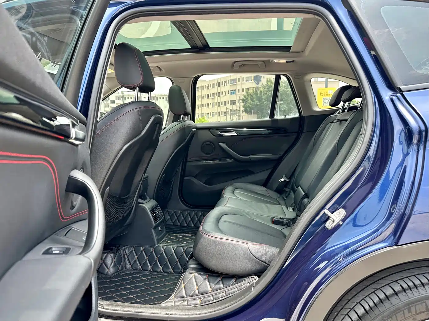 BMW X1 2018 sDrive18Li Premium Model фото 11