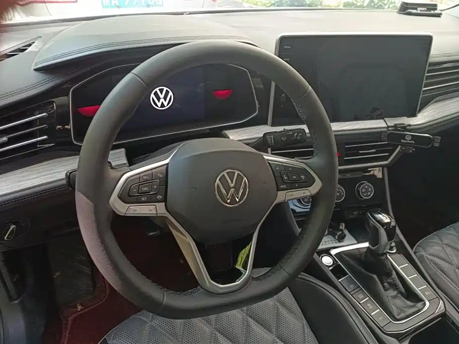 Volkswagen Sagitar 2023 300TSI DSG Surpassing Edition фото 15