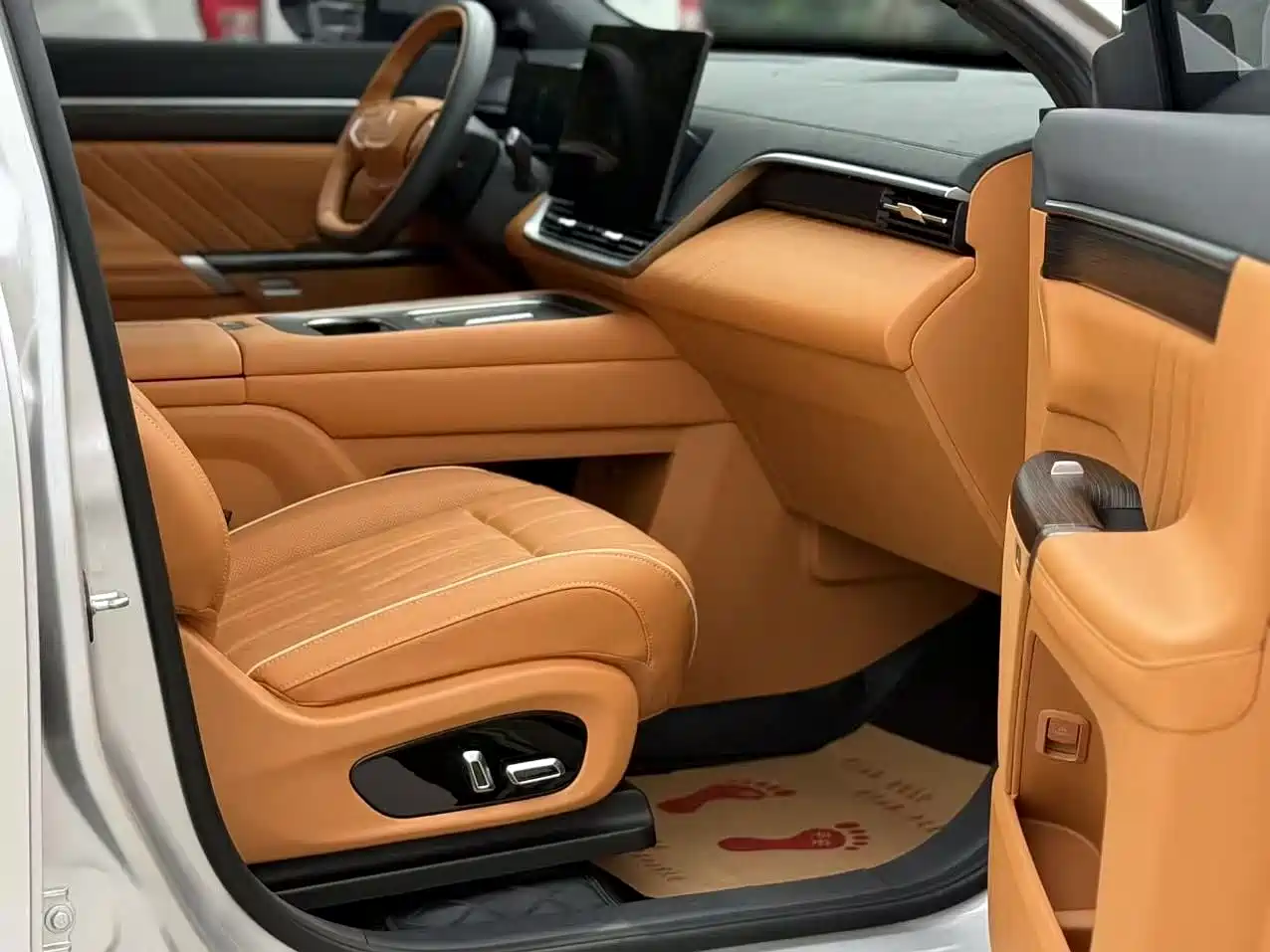 Dongfeng Yipai eπ008 2025 2025 210Max Extended Range 5-Seater