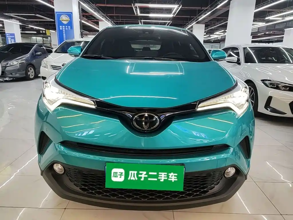 Photo 3 - Toyota C-HR