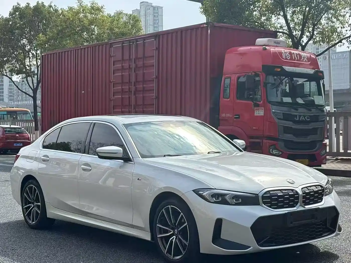 BMW 3 Series 2023 325Li M Sport Package фото 2