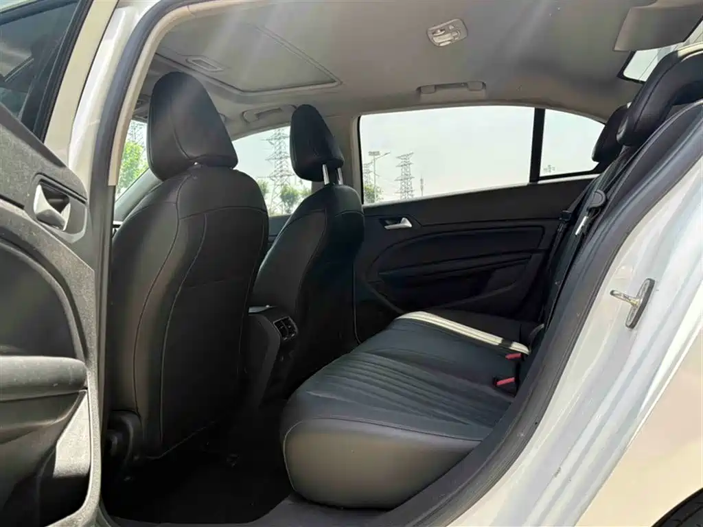Peugeot 408 2020 360THP 10th Anniversary Premium Edition фото 16