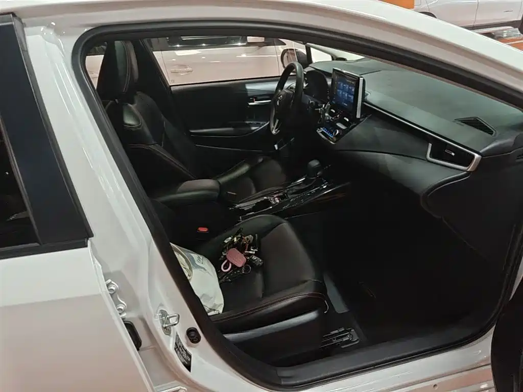 Toyota Corolla 2021 1.2T S-CVT Elite Edition фото 25