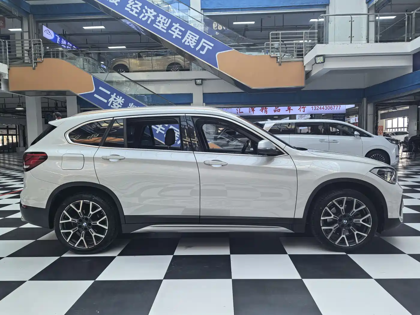 BMW X1 2022 Facelift xDrive25Li Premium Edition фото 4