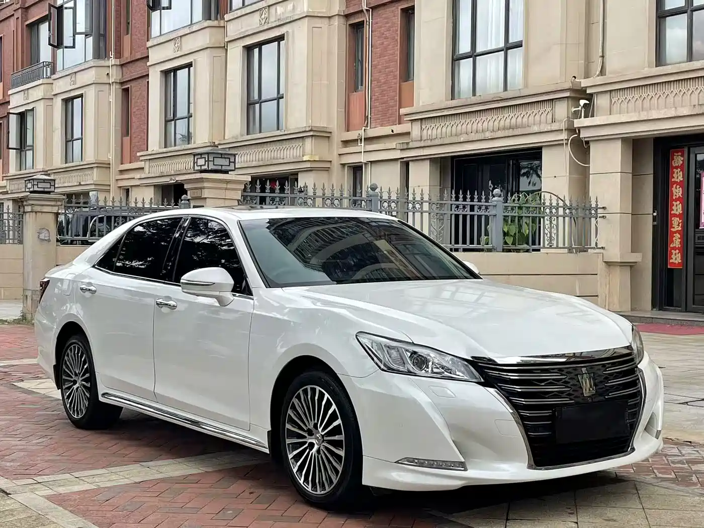 Toyota Crown 2018 2.0T Sport Edition фото 3