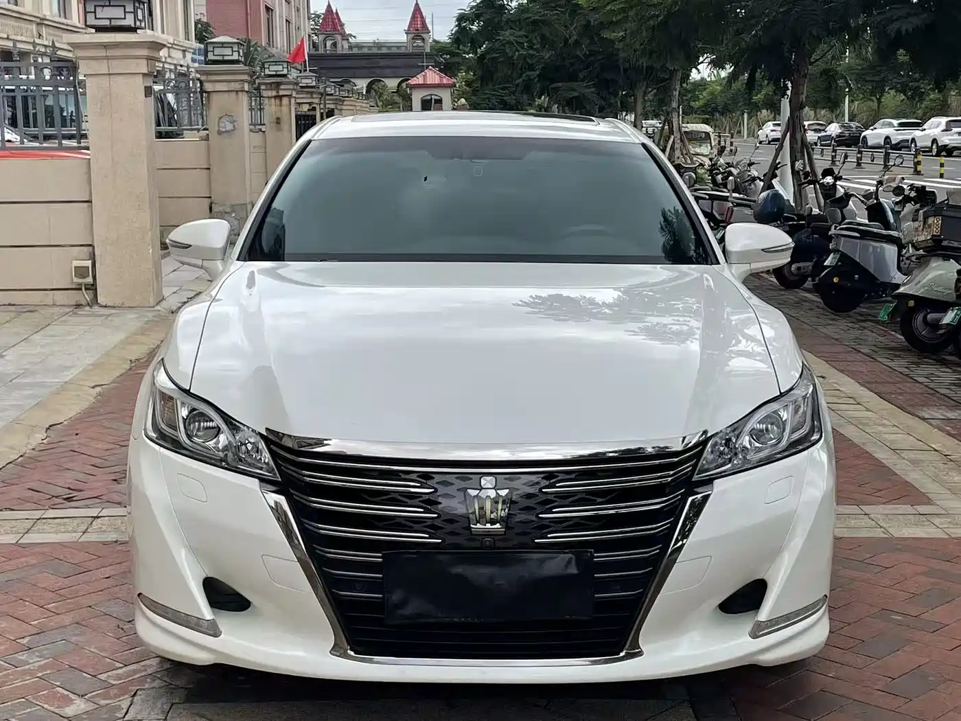 Toyota Crown 2018 2.0T Sport Edition фото 2