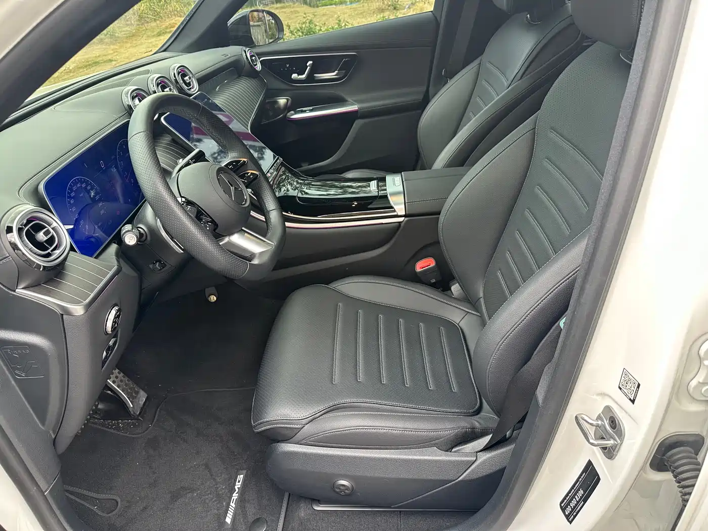 Mercedes-Benz GLC Coupe 2025 GLC 300 4MATIC Coupe SUV фото 8