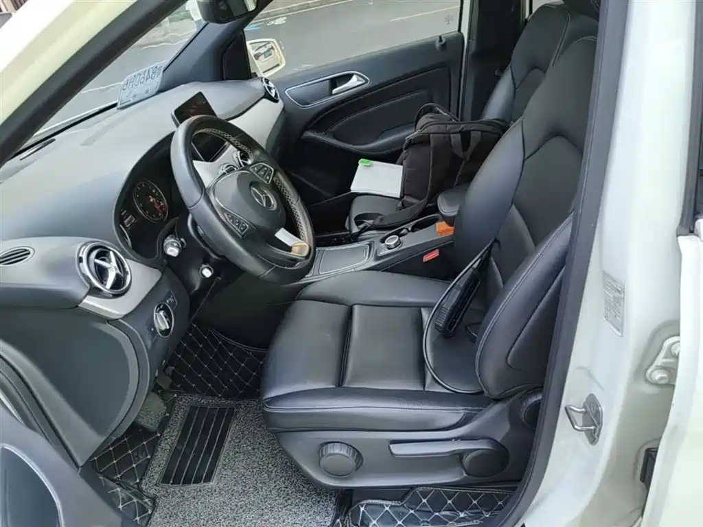 Mercedes-Benz B-Class 2019 B 200 Dynamic фото 15