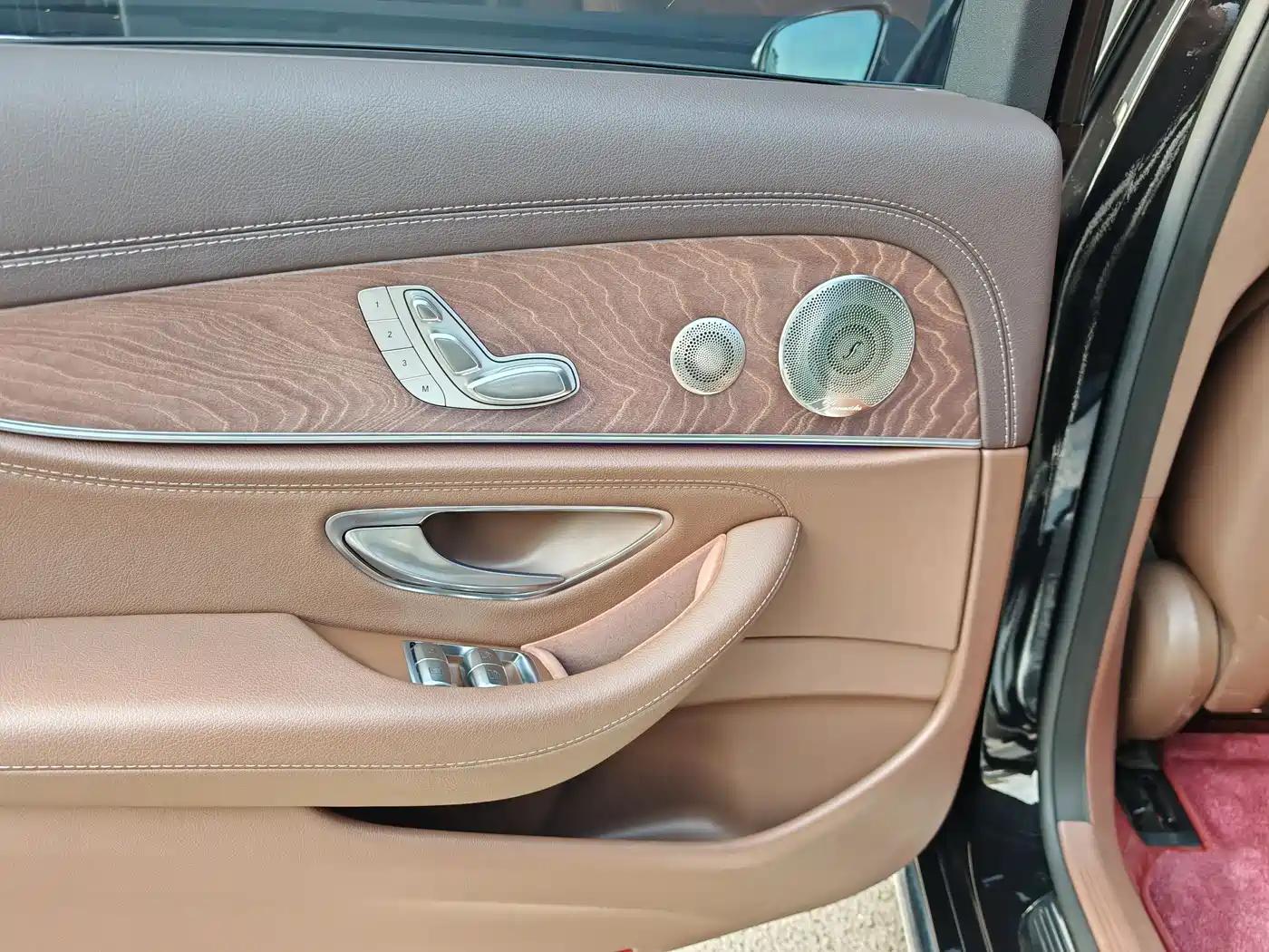 Mercedes-Benz E-Class 2022 E 300 L Luxury фото 9