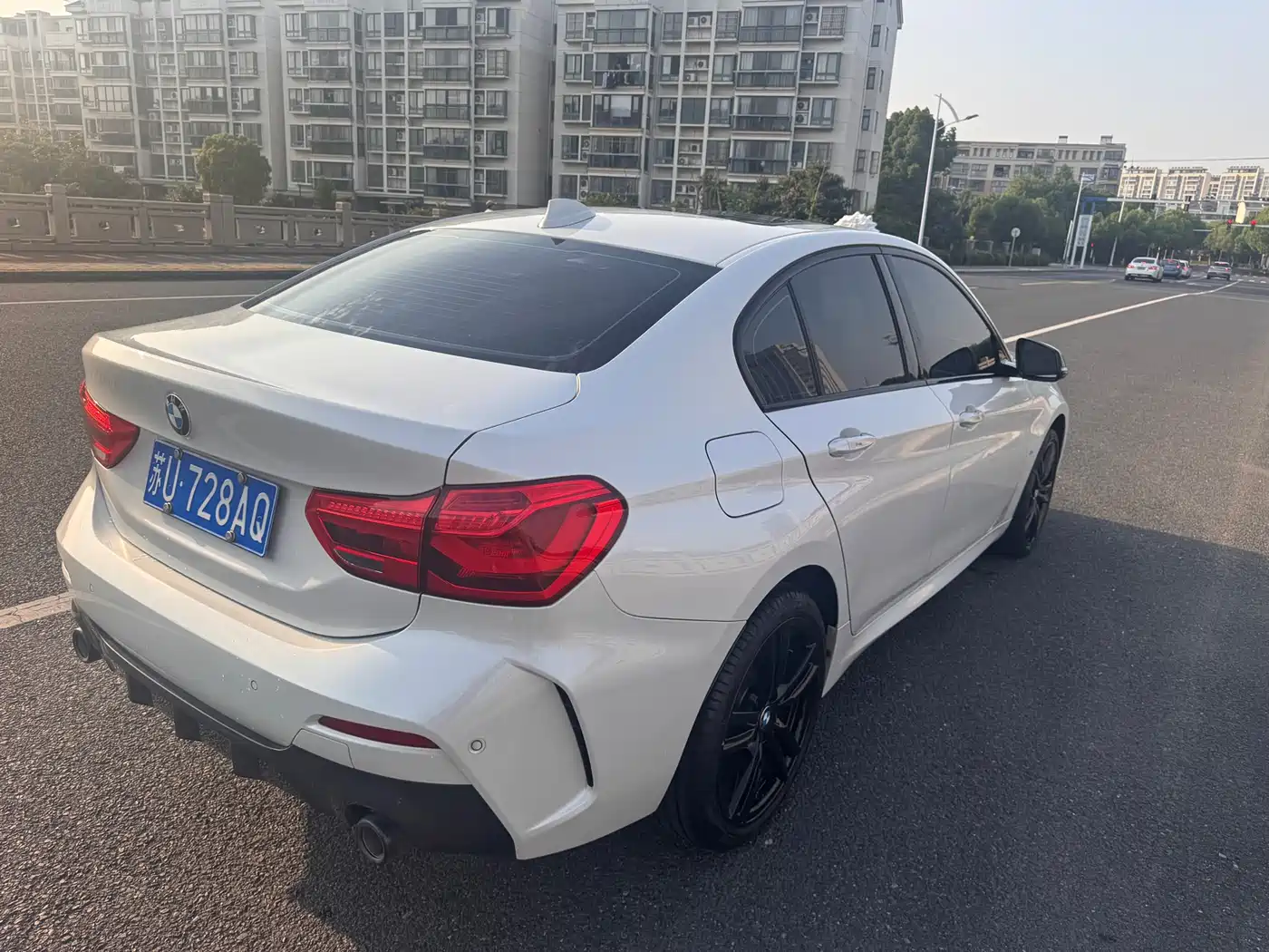 BMW 1 Series 2021 125i M Sport Black Night Edition фото 8