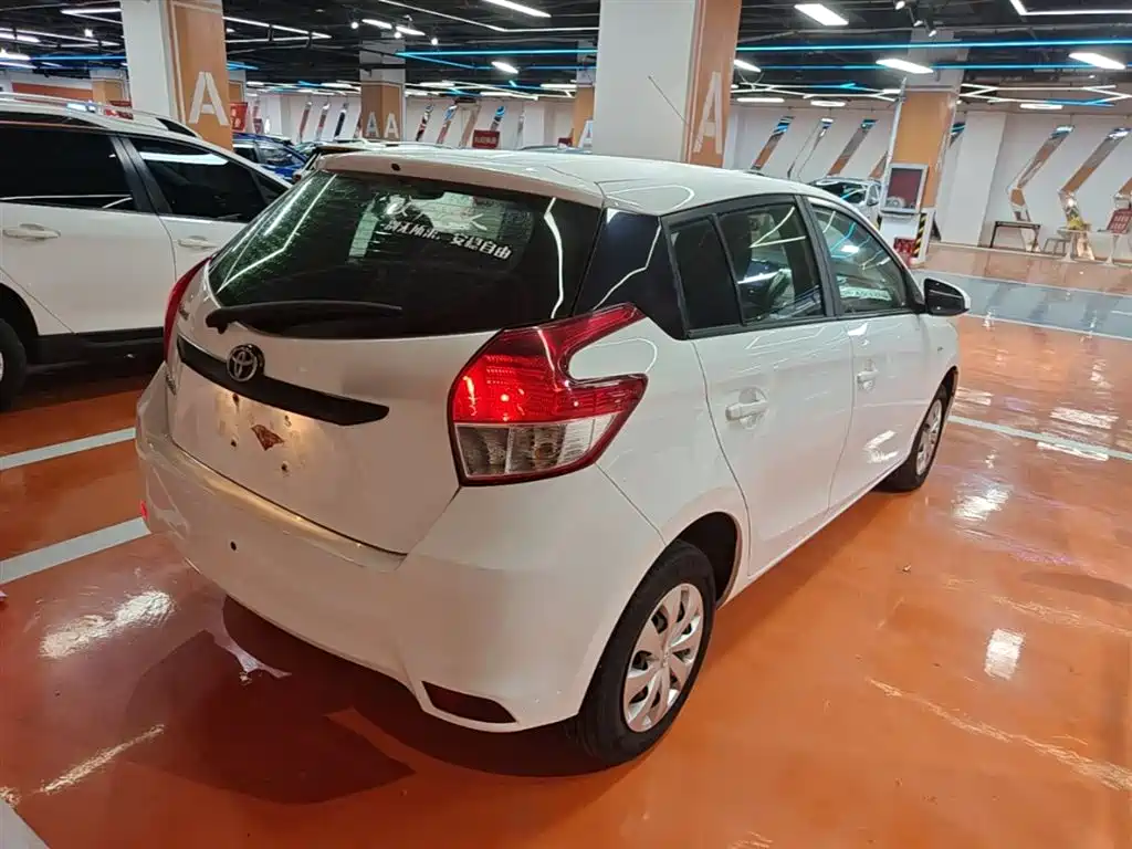 Toyota YARiS L Zhi Xuan 2014 1.3E Manual Charming Edition фото 7