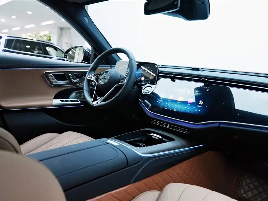 Mercedes-Benz E-Class 2024 Model E 300 L Luxury фото 10