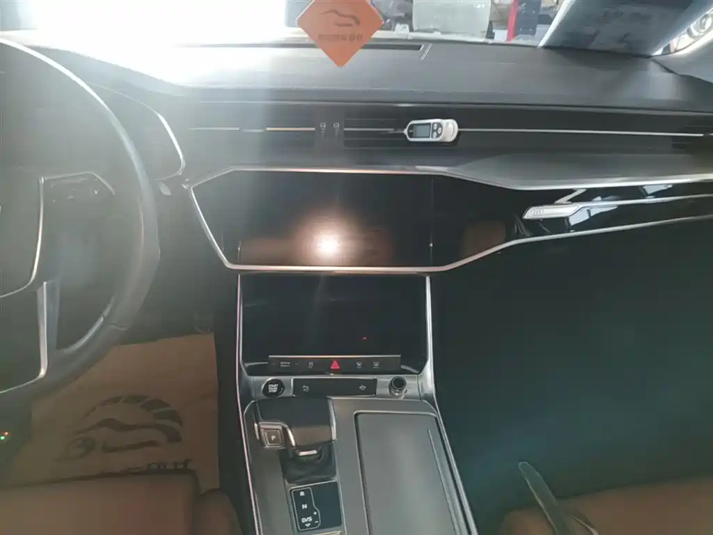 Audi A6L 2021 45 TFSI Exclusive Elegance фото 13