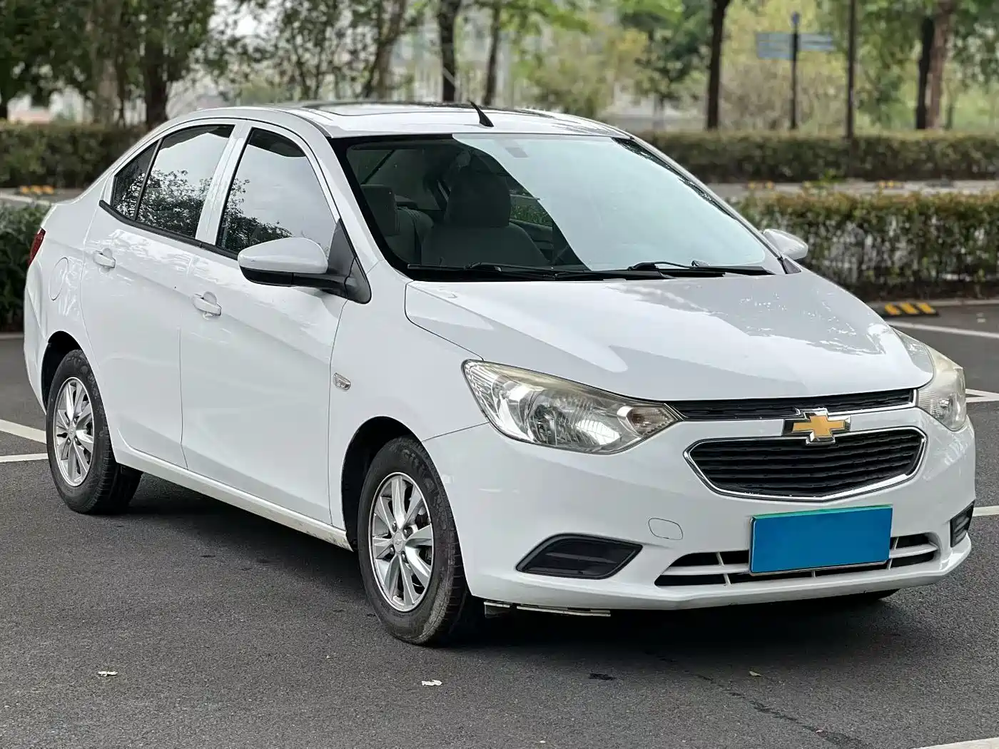 Chevrolet Sail 2015 Sail 3 1.5L Manual Ideal Sunroof Edition фото 4