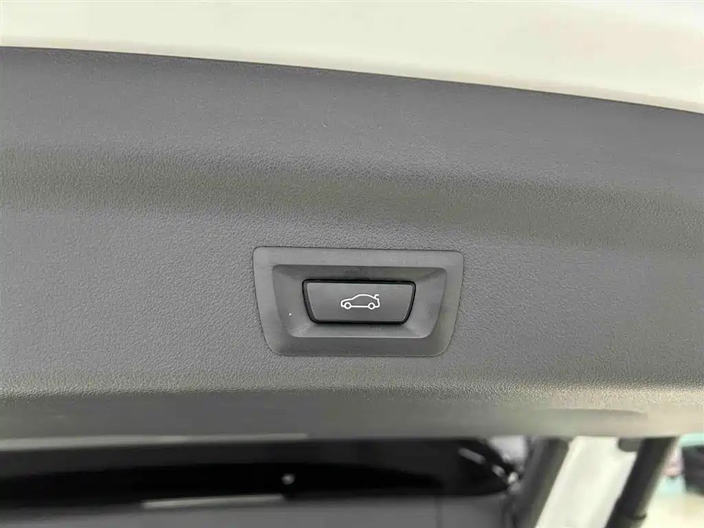 BMW X1 2023 sDrive20Li X Design Package фото 17