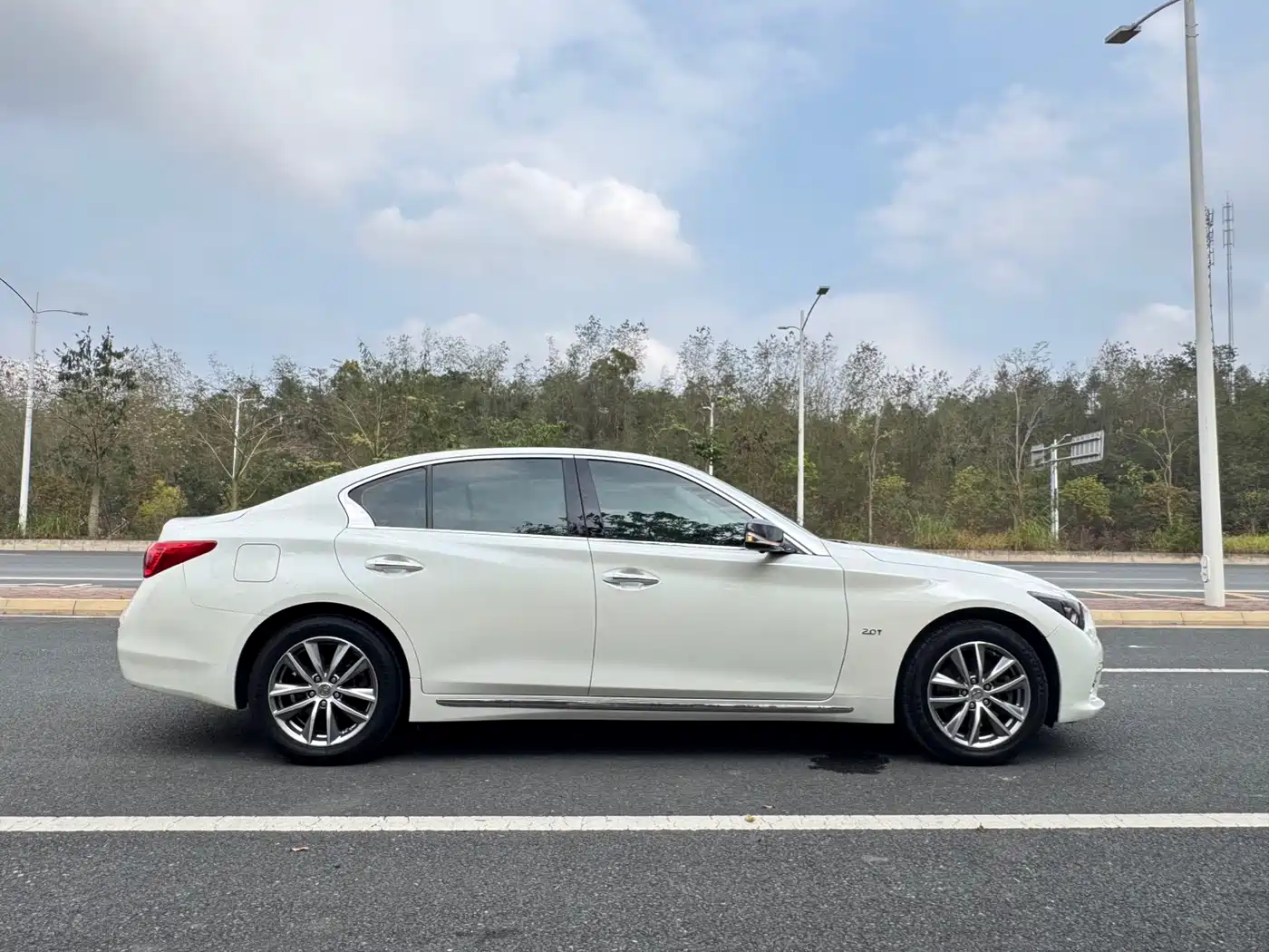 Infiniti Q50L 2017 2016 Model 2.0T Joy Edition