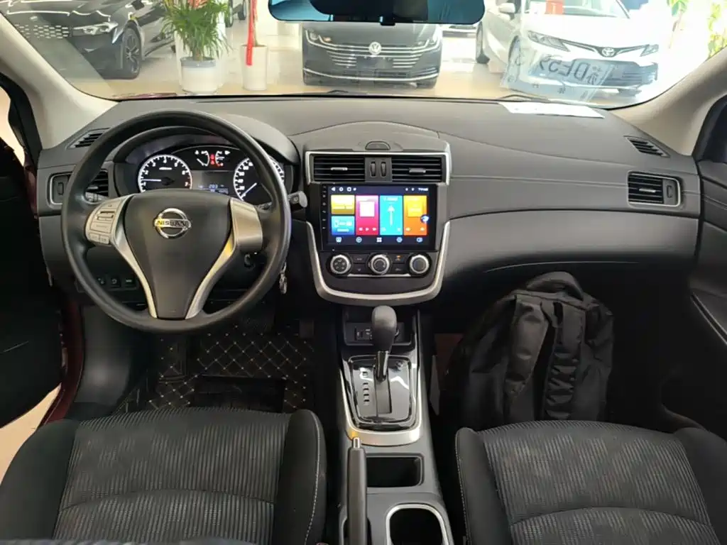 Nissan Tiida 2022 2021 1.6L CVT Cool Edition