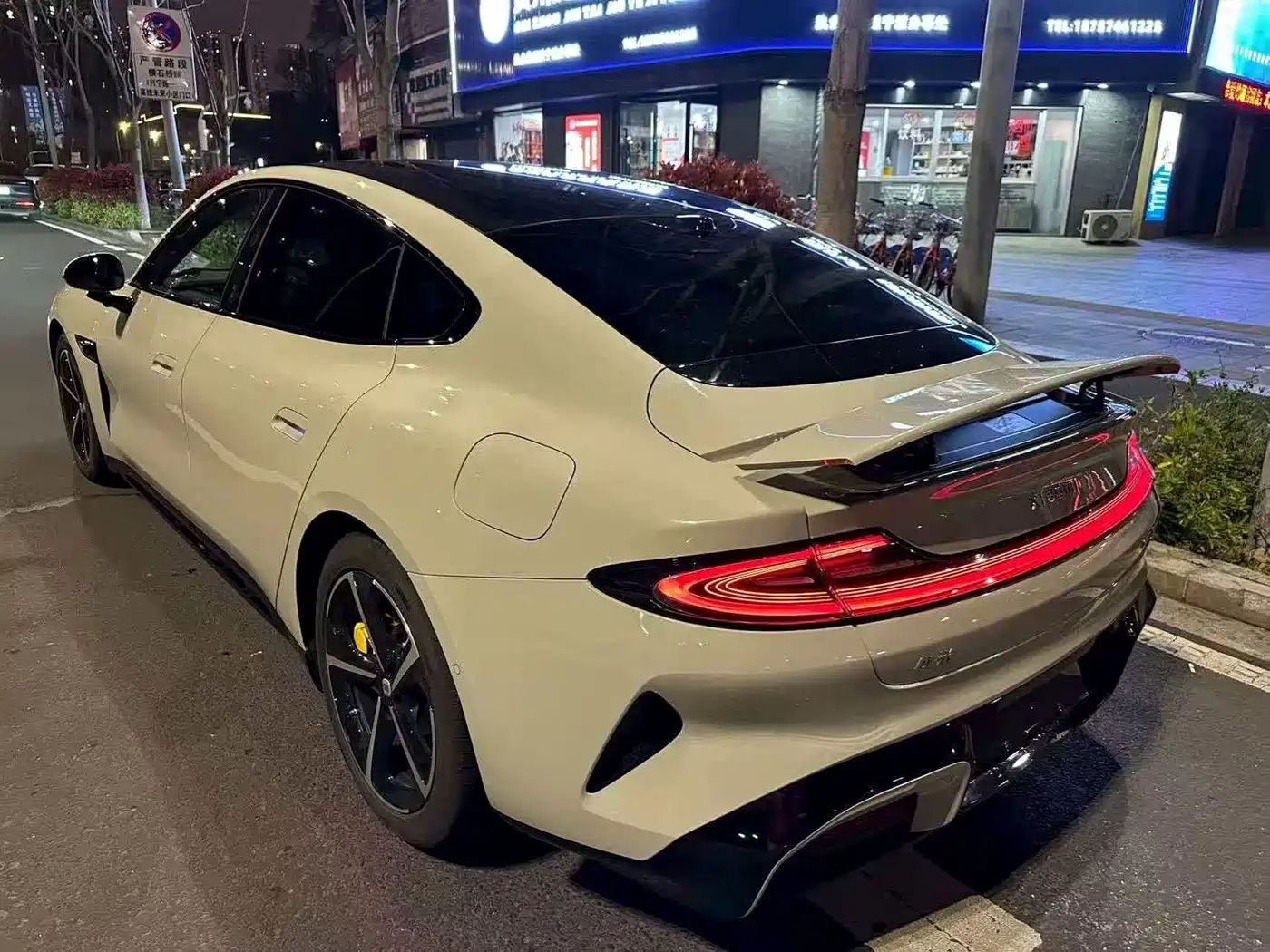 Xiaomi Auto Xiaomi SU7 2024 RWD Long Range Intelligent Driving Edition фото 4