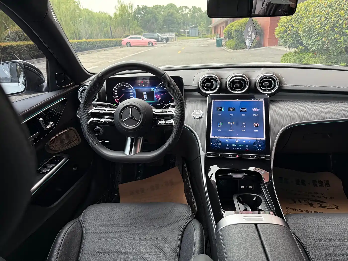 Mercedes-Benz C-Class 2023 Facelift C 260 L Night Sport Edition фото 6