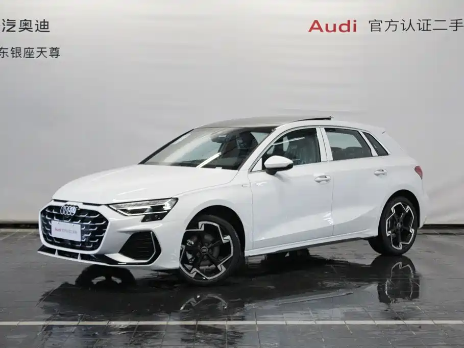 Audi A3 2026 2025 Facelift Sportback 35TFSI Flying Spur Premium