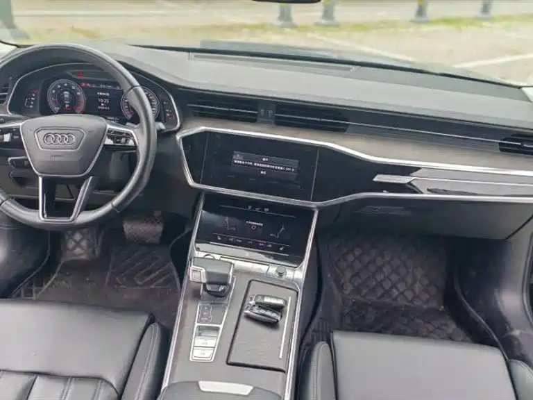 Audi A6L 2019 45 TFSI quattro Exclusive Elegance фото 9