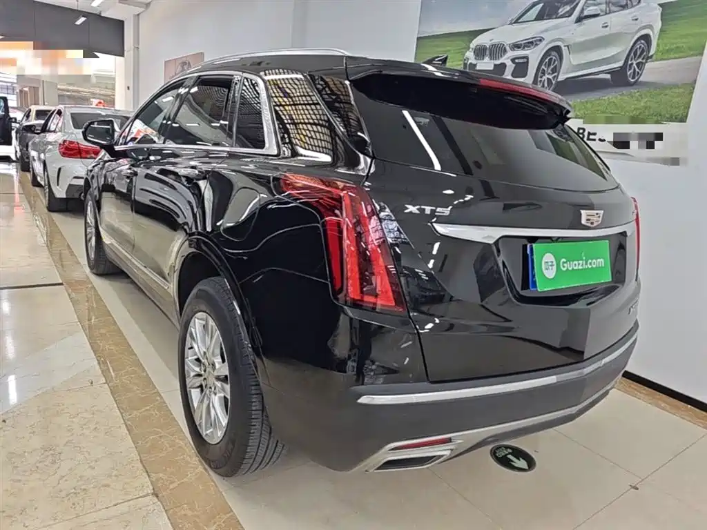 Cadillac XT5 2022 2.0T 2WD Luxury фото 5