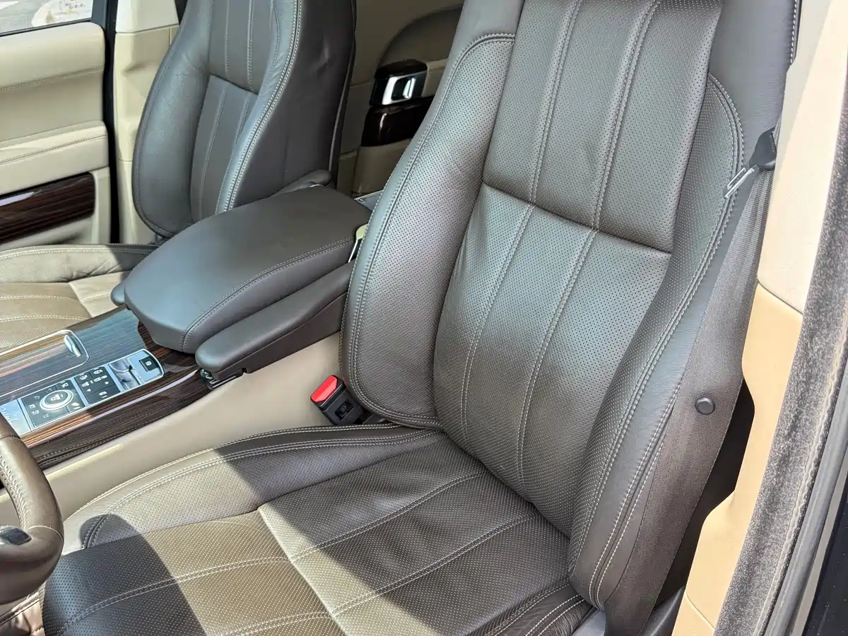 Land Rover Range Rover 2015 3.0 SC V6 Vogue SE Genesis Extended Edition фото 33