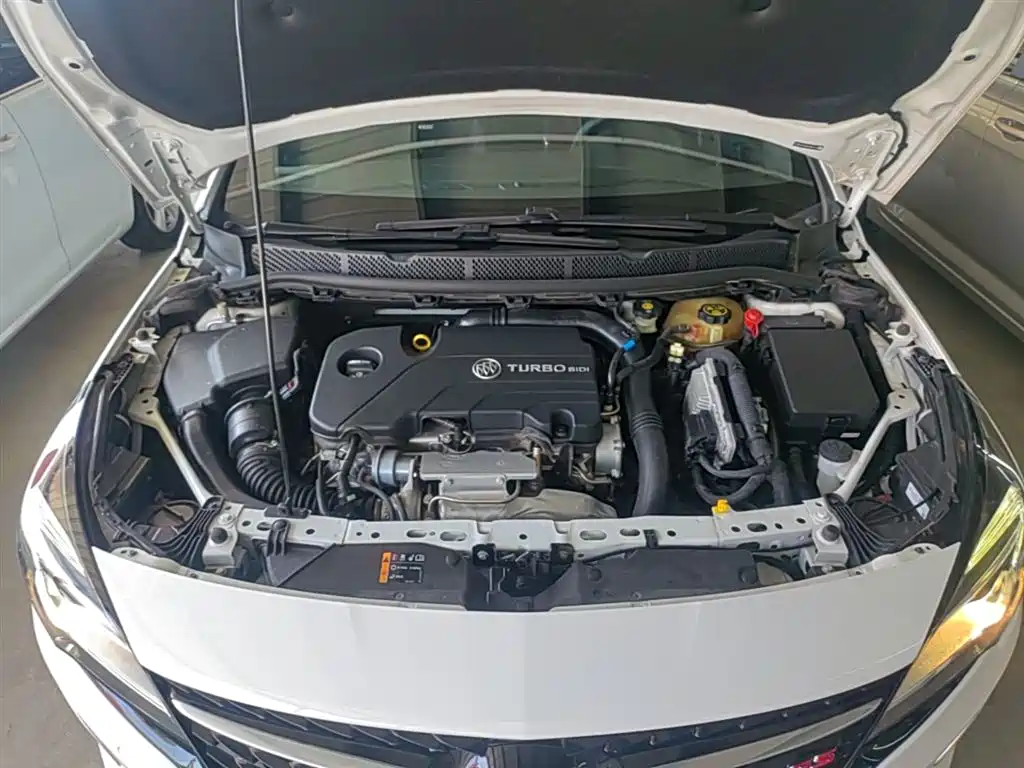 Buick Verano 2019 Hatchback GS 20T DCT Leading фото 20