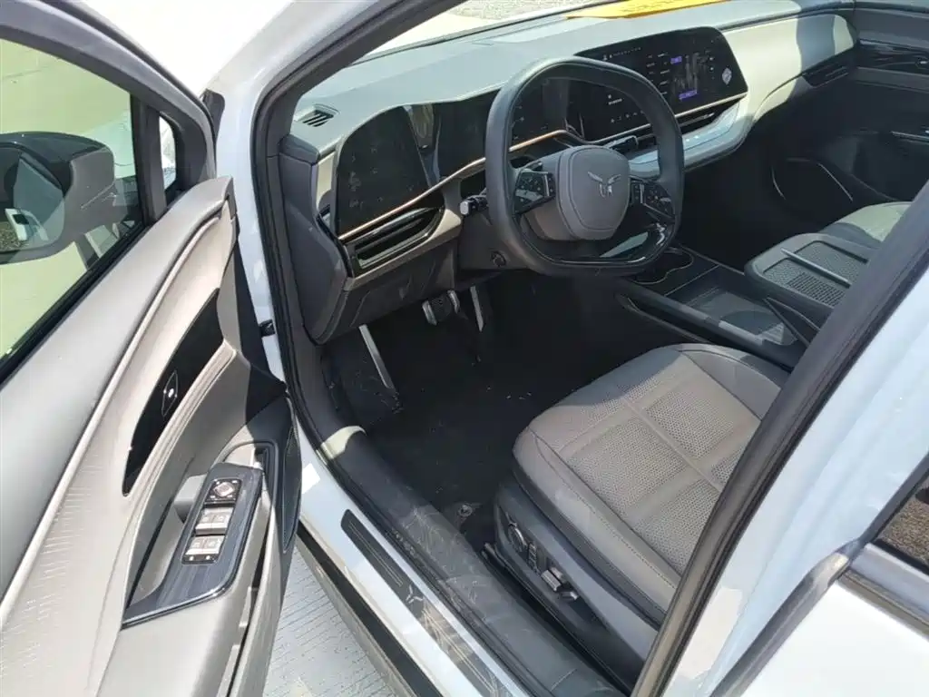 Hongqi EH7 2024 Model 760 Pro+ AWD фото 23