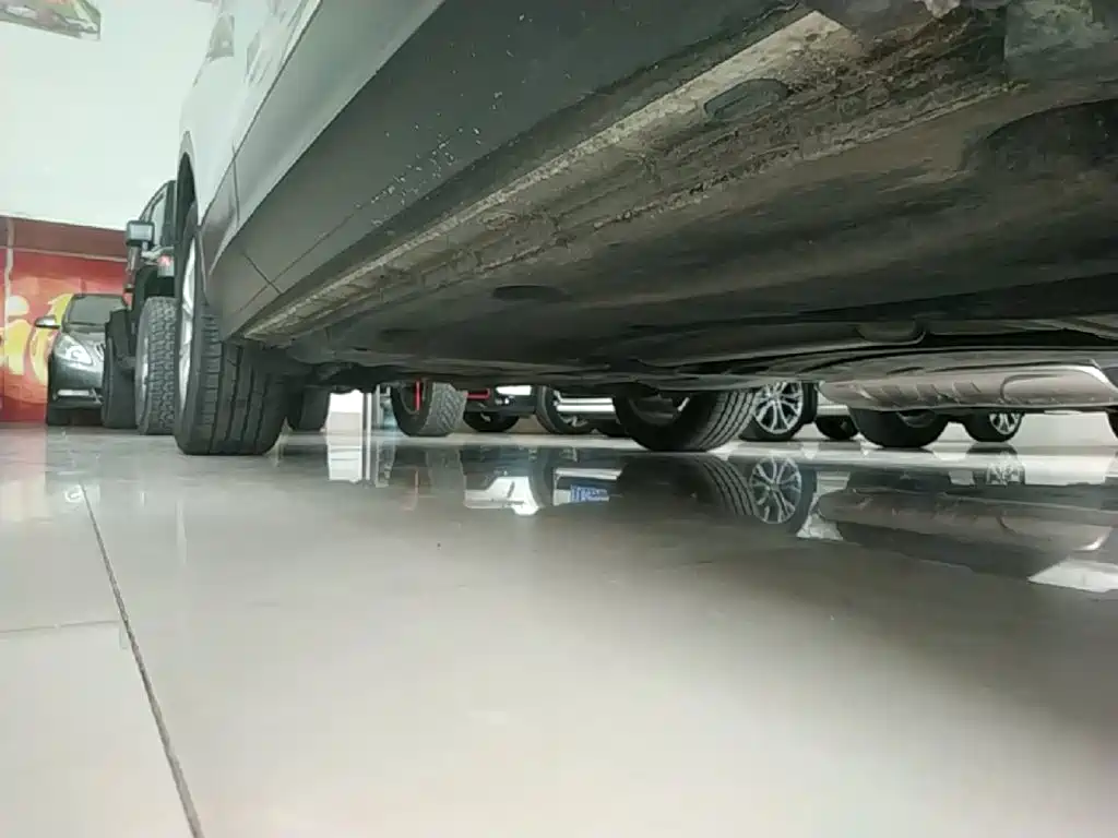 Фото 21 - Volkswagen Tiguan